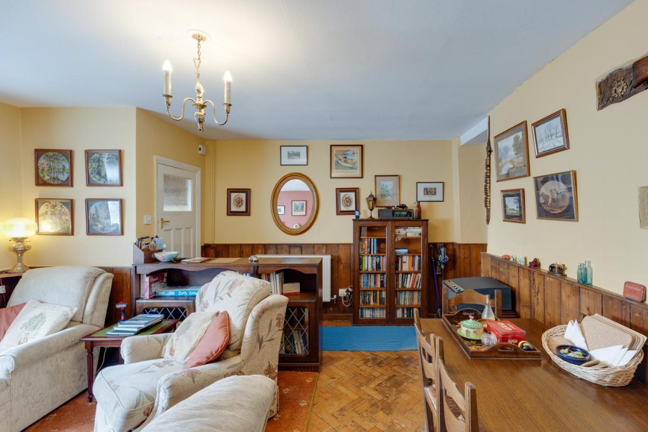 Charming Historical Cottage In Scarborough Eksteriør bilde